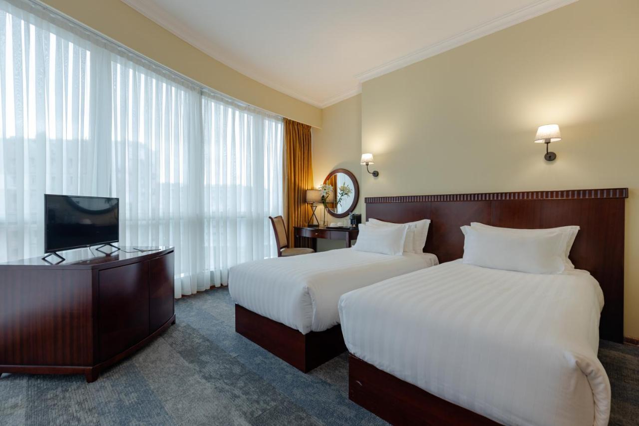Hotel Aisi バトゥーミ エクステリア 写真